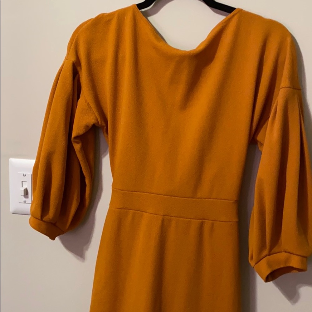 Dress - Picture 4 of 5